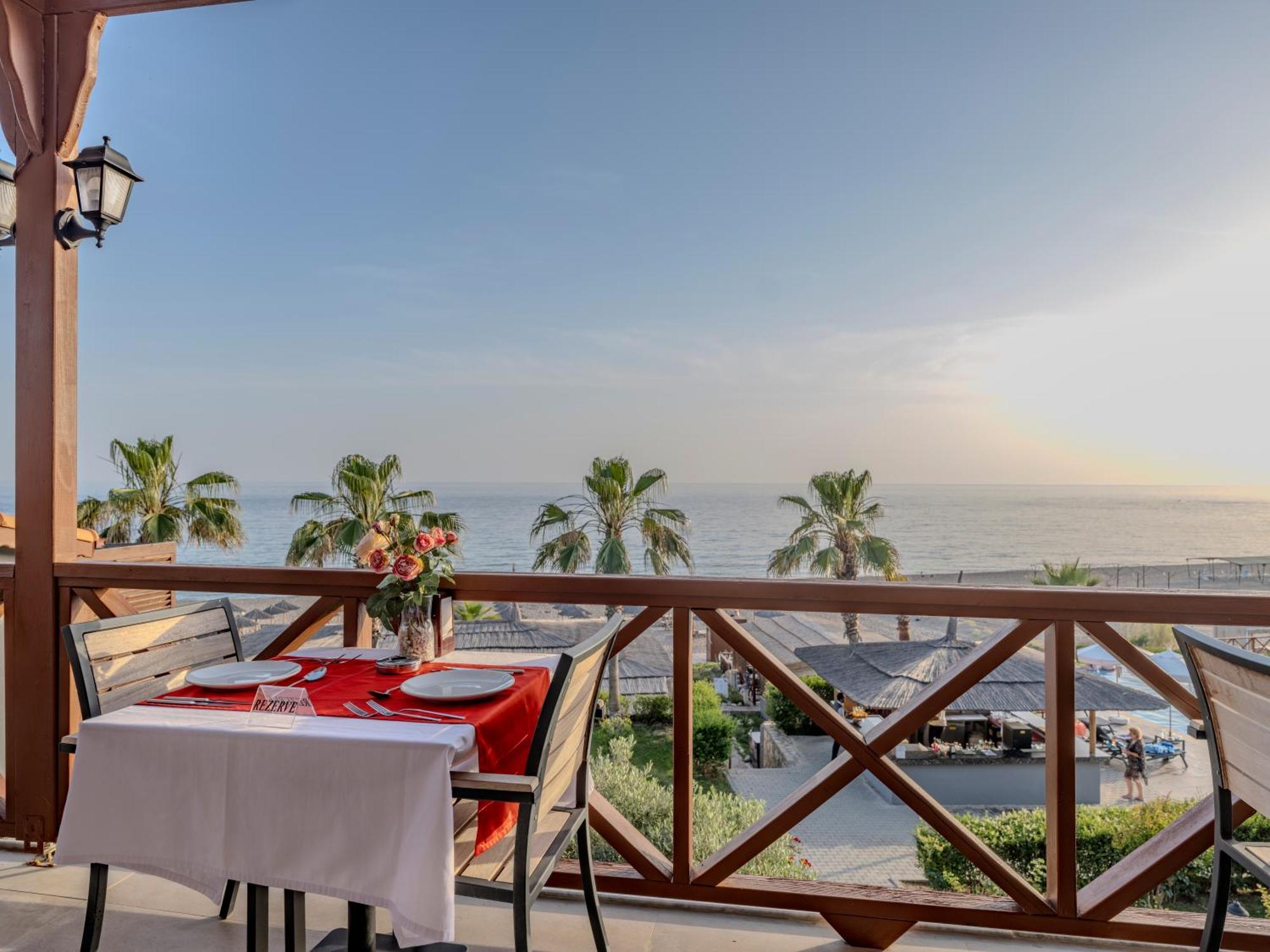 Adora Calma Beach Hotel Adults Only Kızılot Exteriér fotografie