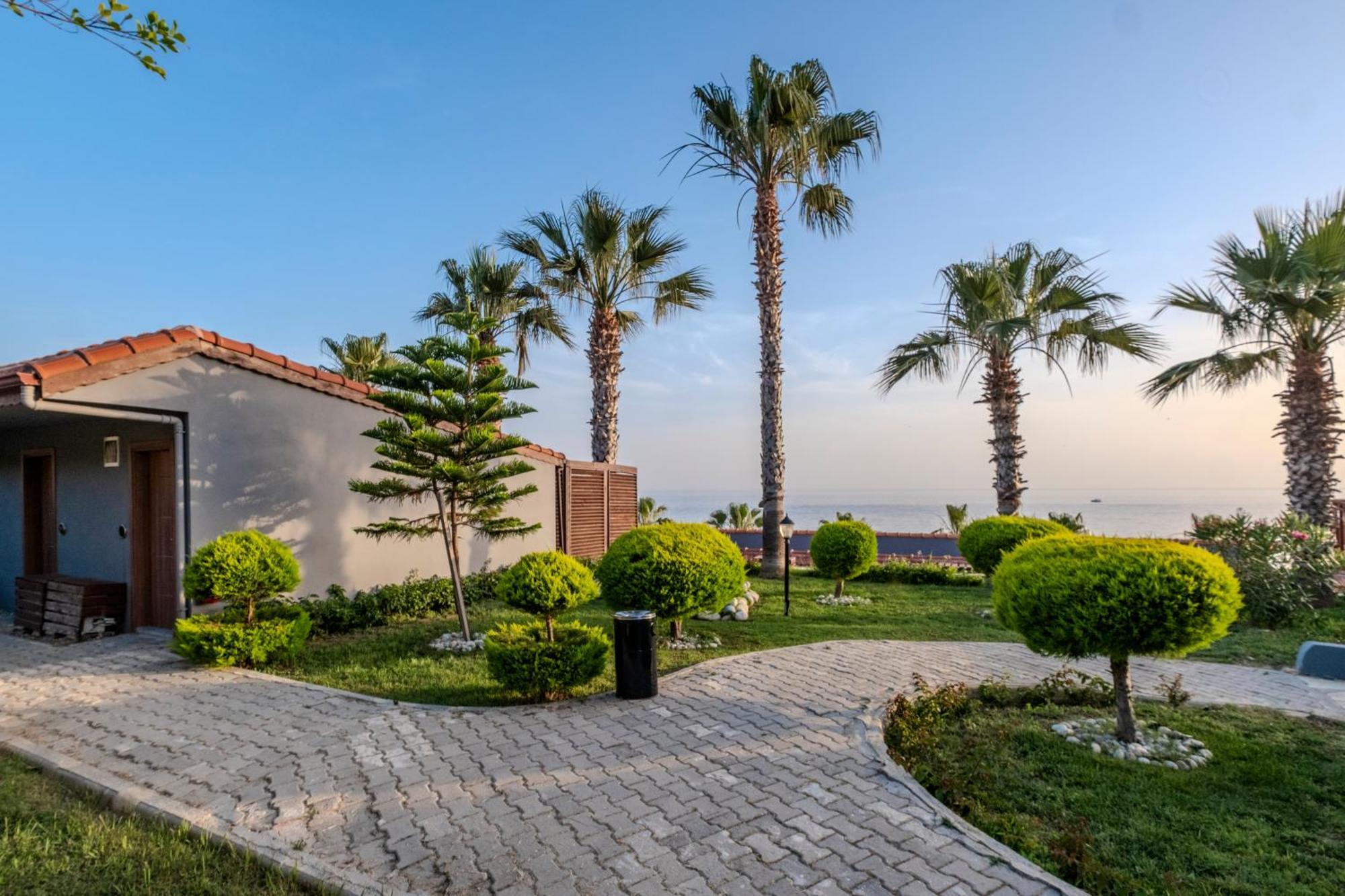 Adora Calma Beach Hotel Adults Only Kızılot Exteriér fotografie