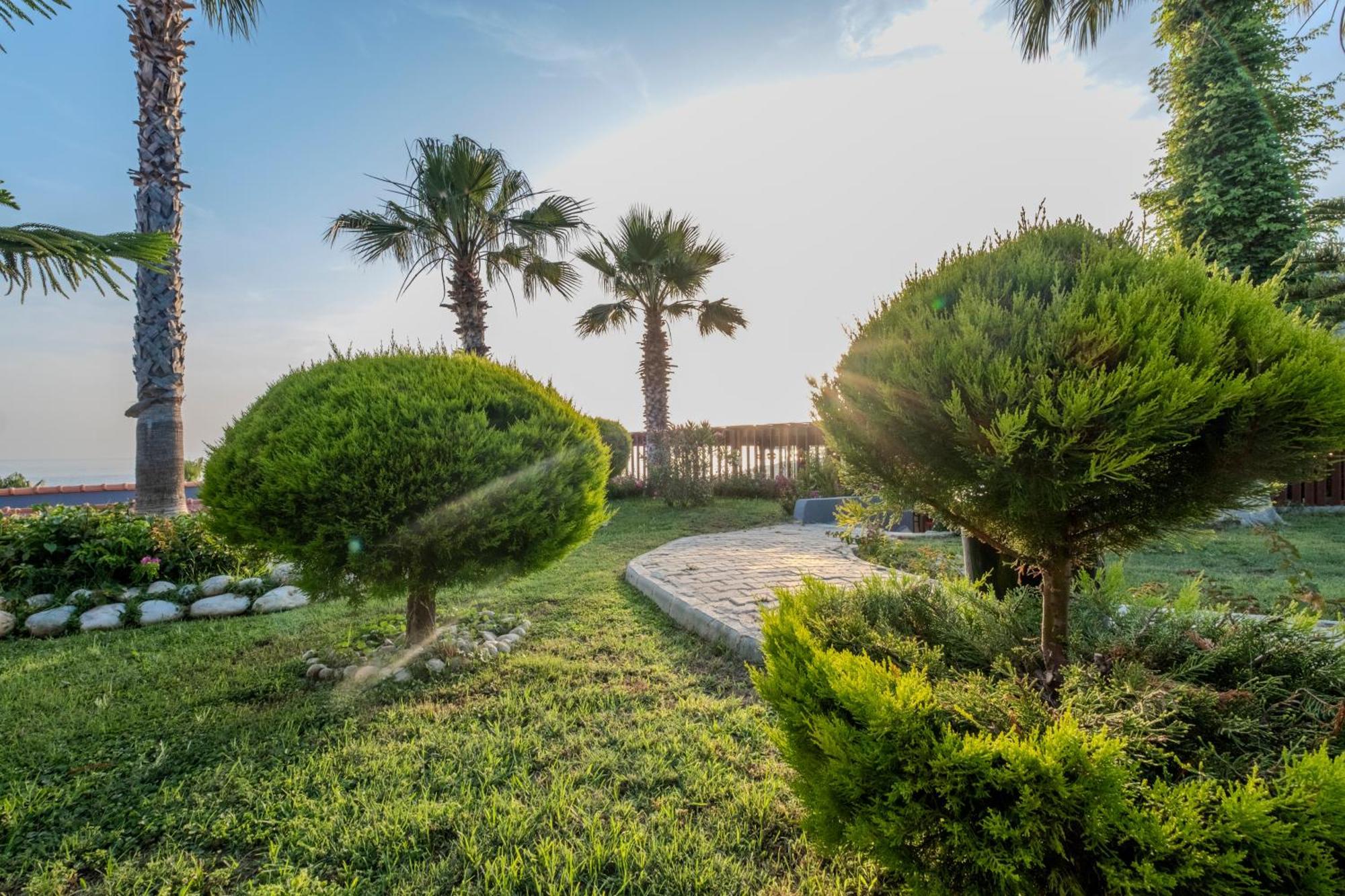 Adora Calma Beach Hotel Adults Only Kızılot Exteriér fotografie