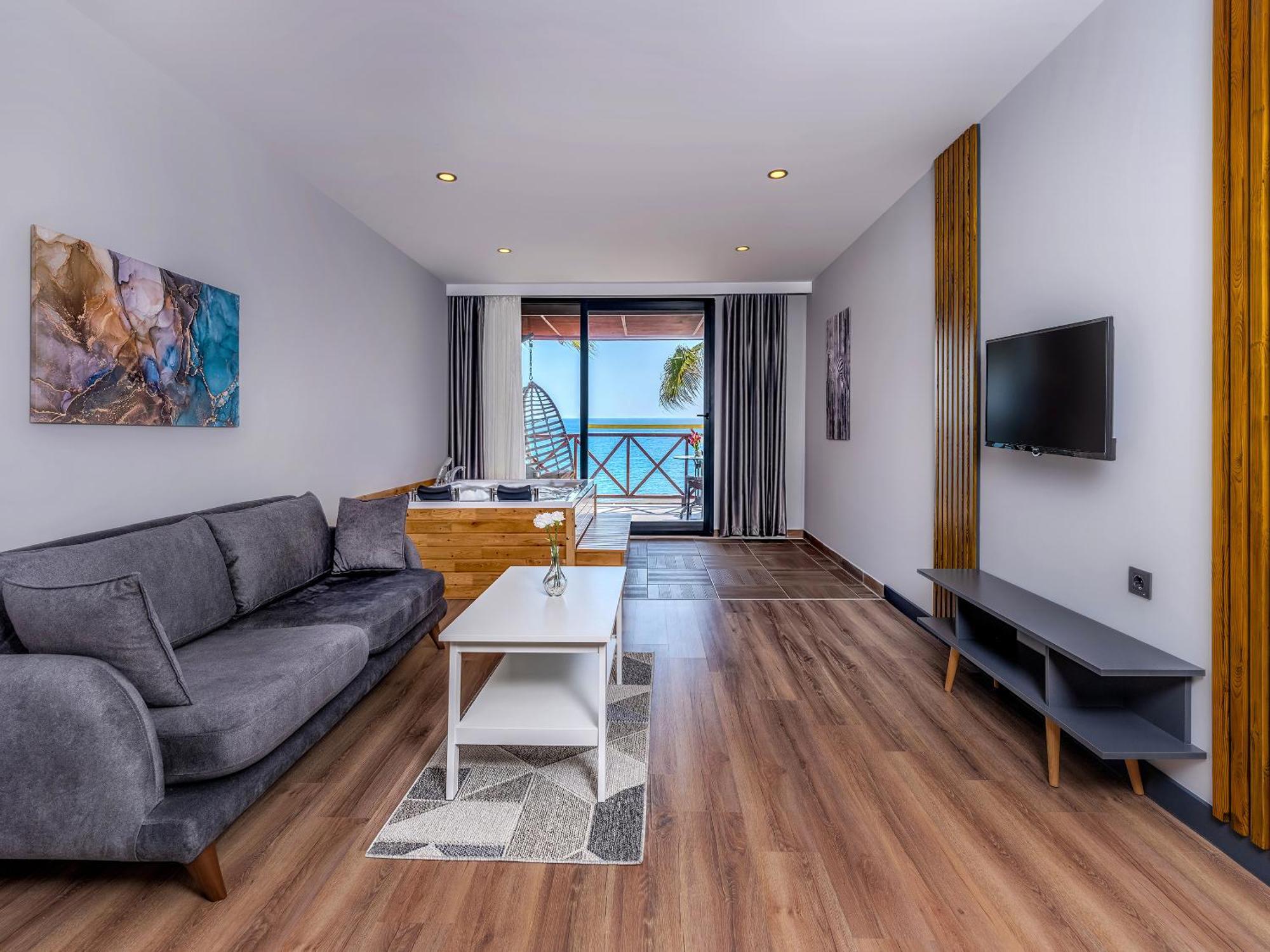 Adora Calma Beach Hotel Adults Only Kızılot Exteriér fotografie